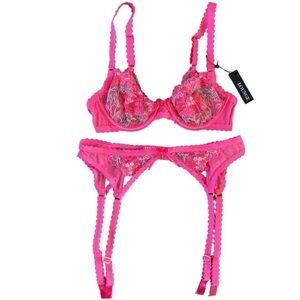 NWT LOUNGE Leelah Bra and matching garter Set Hot Pink Lace Embroidered